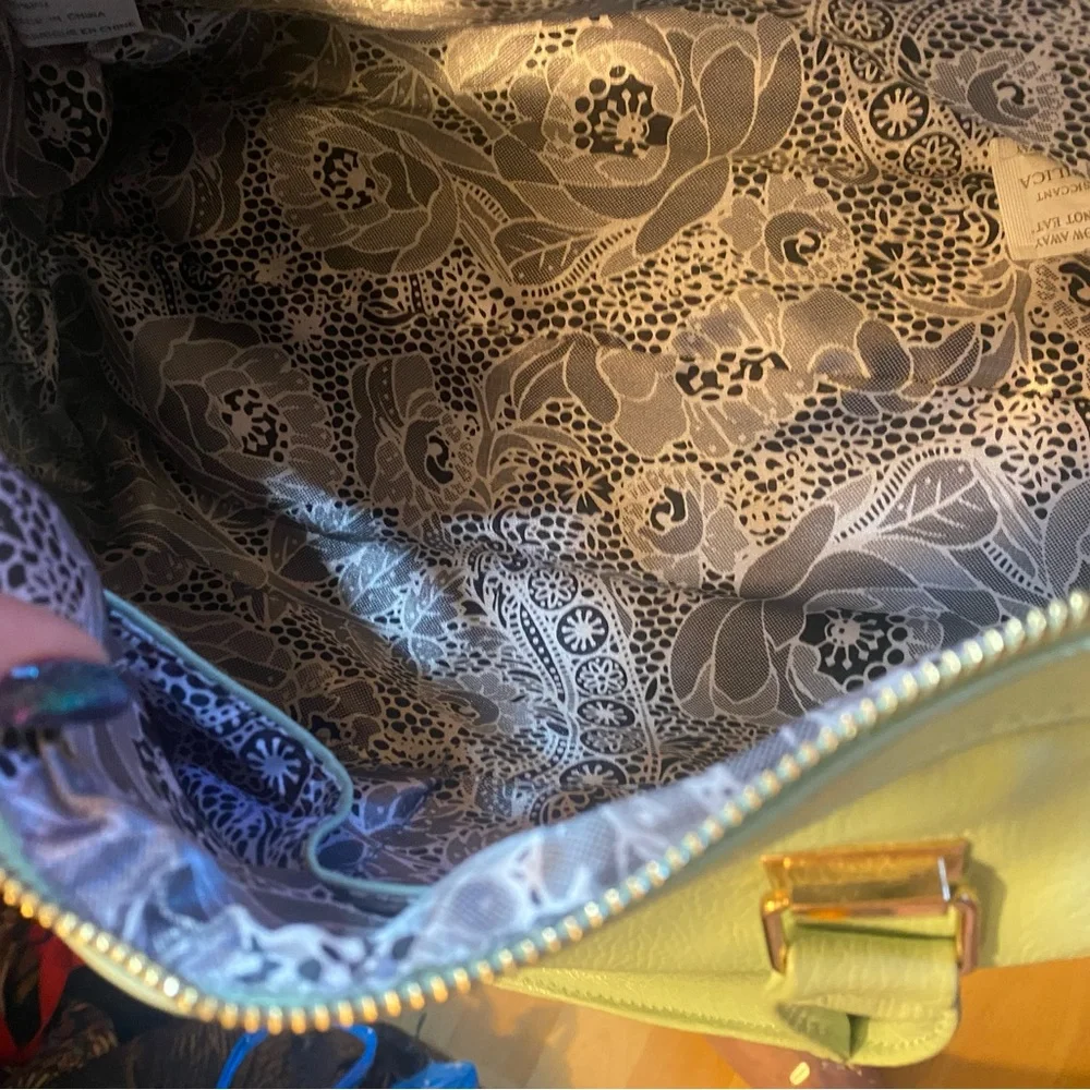 Charming Charlie Handbag Mint Green - Picture 6 of 9